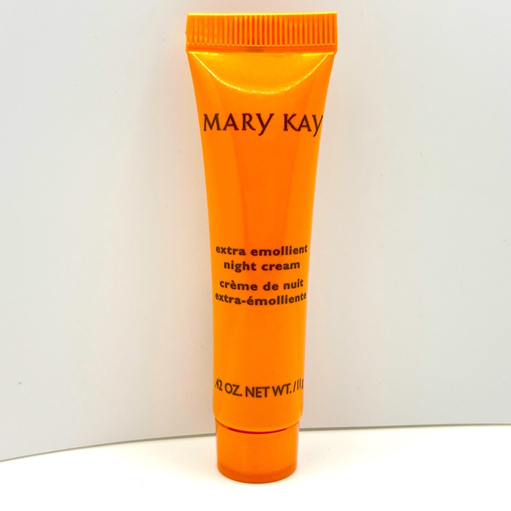 $5 🌸 Extra Emollient Night Cream ~ Mary Kay ~ NEW